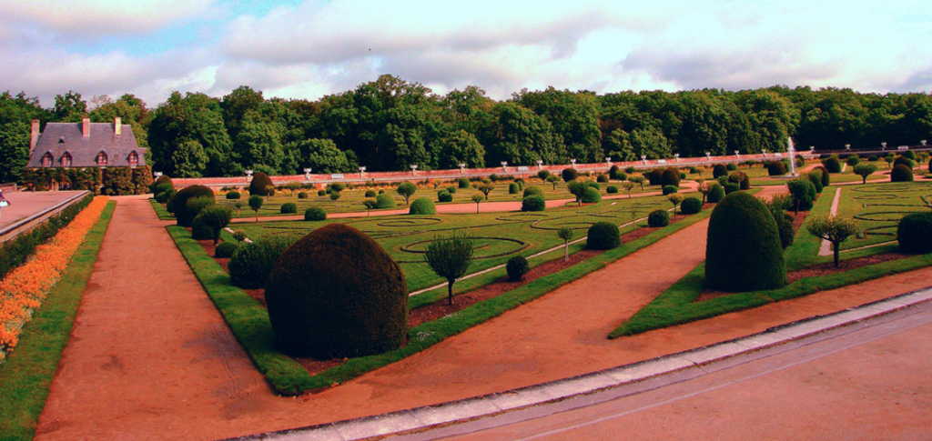 Gardens, Château de Chenonceau, Loire Valley, France - Taken by Diann Corbett, 05/2009.